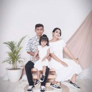 Dewi Rahayu profile icon