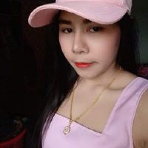 Waew Kamolrat profile icon