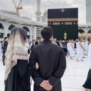 Astri Ningtiyas profile icon