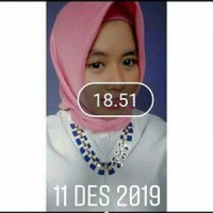 Dwi Kurnia Wati profile icon