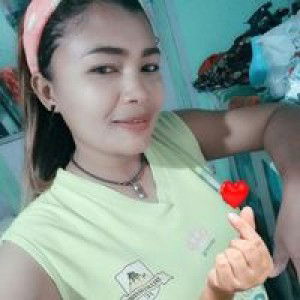 Aom Anutra profile icon