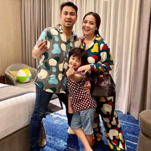 CERITA SELEB profile icon