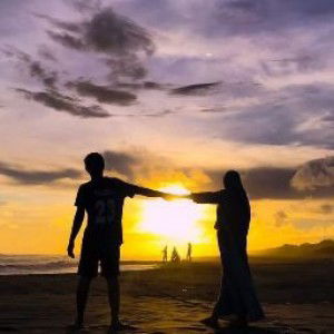 Indah Prihatini profile icon