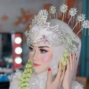 Ine Listya profile icon