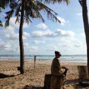 Desak Made Dwi Restu profile icon