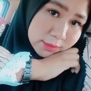 Risdayanti profile icon