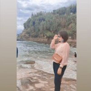 Hesti Puspita profile icon