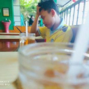 Evi Setiyani profile icon