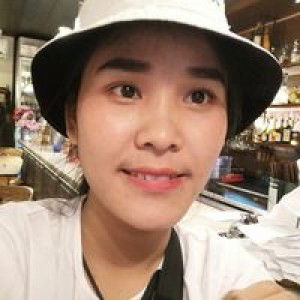 Tina Petchchompu profile icon