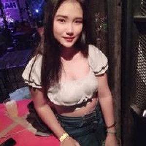 Intira Khemsai profile icon