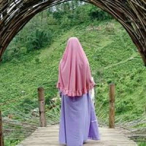 Rizqia Nur profile icon