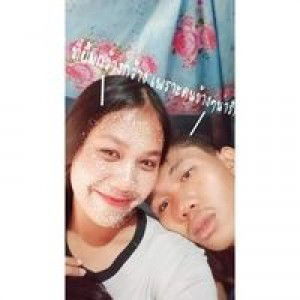 พลอย ย. profile icon