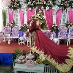 Rin Ri Ne Makin profile icon