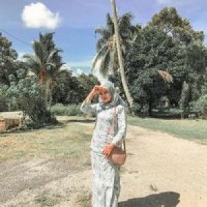 Iqa Azreen profile icon