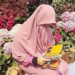 Fitri Nurrohmah Pratiwi profile icon