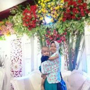 titin sriyono profile icon