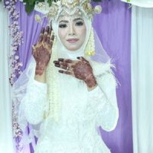 Dwi Lintinayani profile icon