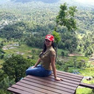 Ester Mamengko profile icon