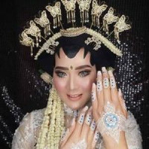 Melly Agustin profile icon