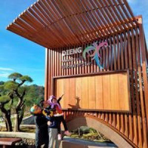 Anisya Dewantari Kurnia profile icon