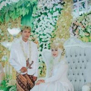 Putri Susanti profile icon