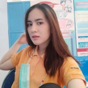 Chompoo Monthida profile icon