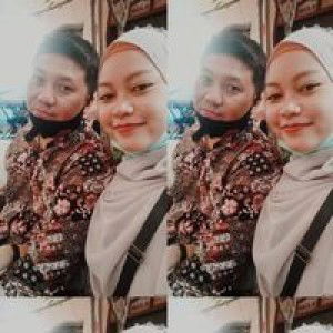 Fanny Ariezta DeWy profile icon