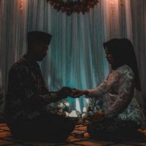 idha eka ariyanti profile icon