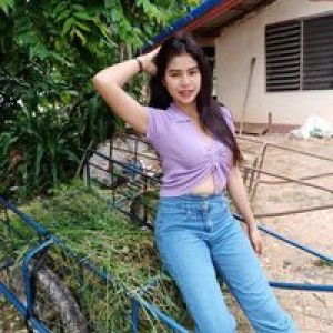 ต้นหญ้า สีเขียว profile icon