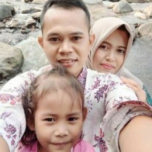 Isbah Ilyani profile icon