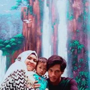 Ajeng Sari profile icon