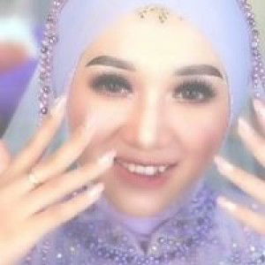 Bella Sartika profile icon