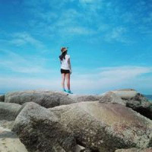 Rosi Suparman profile icon