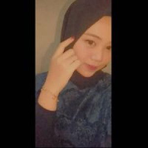 Santi Apriliani profile icon