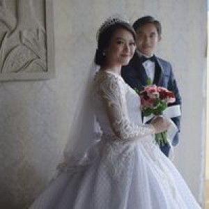 Trisnawati Beauty profile icon