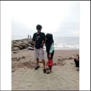 Dewi Astuti profile icon