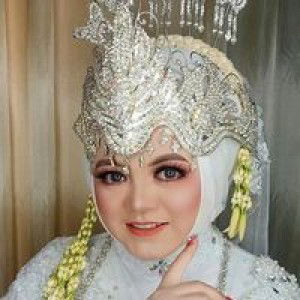 Indri Lestari profile icon