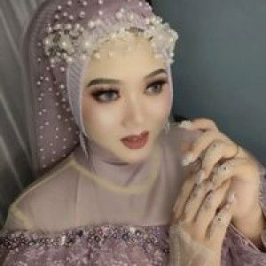 Putri Febriany profile icon