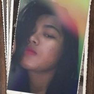 FItria Karisma Dewi profile icon