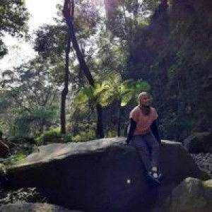 Dewi Khikmawati profile icon