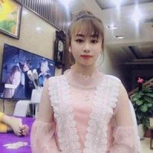 Phạm Kim Huế profile icon