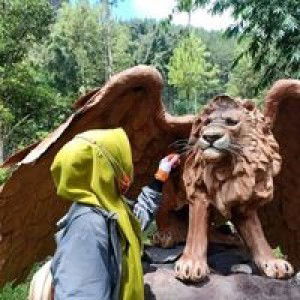 Azhra Amany profile icon