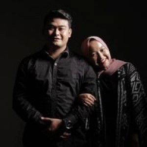 Elok Maulida profile icon