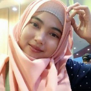 Umi Muchlisah profile icon