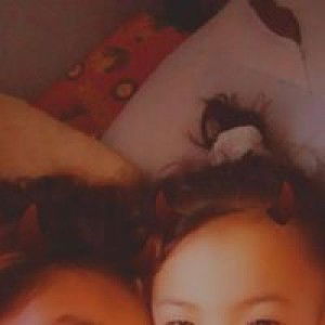 Regine Rosal profile icon