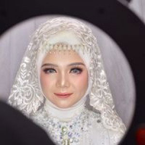 Fajzria Mona Ayu profile icon