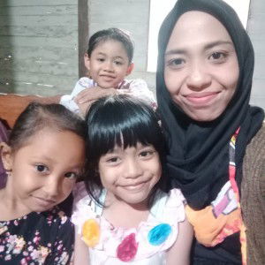 Heni Purwanti profile icon