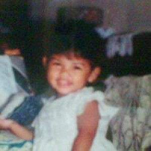 Nur Farrah profile icon