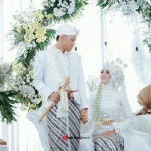 Ika Dewi profile icon