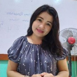 Roselly Sinaga profile icon